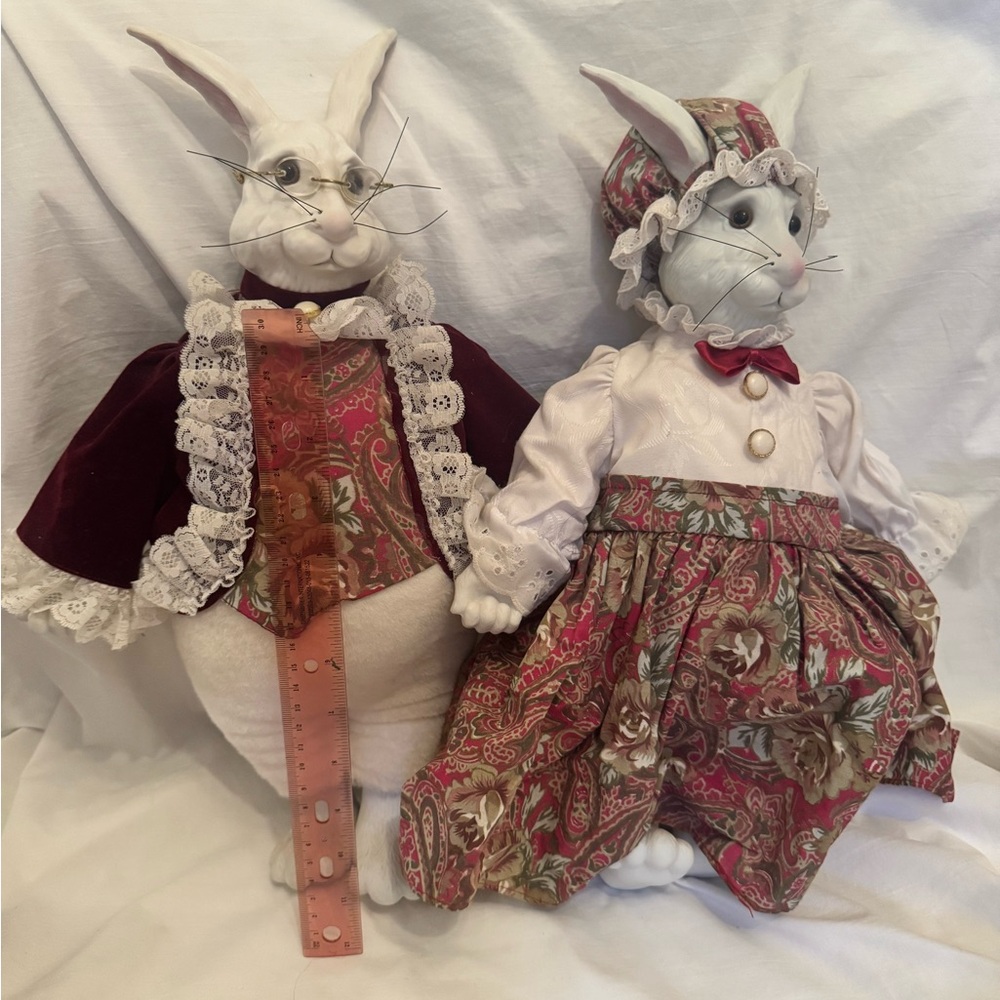 Assorted Porcelain Dolls - Picture 7 of 9